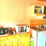 - Avec - Terrasse - Jardin- Parking - Proche Toutes Commodites Et - Calme Апартаменты *