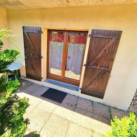 - Avec - Terrasse - Jardin- Parking - Proche Toutes Commodites Et - Calme Gerardmer