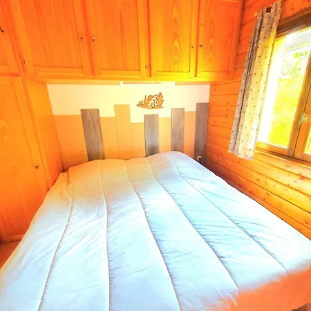 - Avec - Terrasse - Jardin- Parking - Proche Toutes Commodites Et - Calme