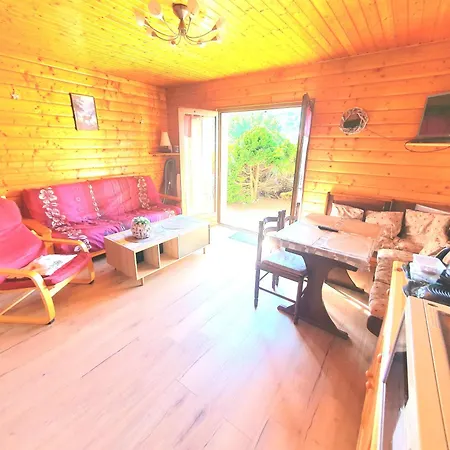 - Avec - Terrasse - Jardin- Parking - Proche Toutes Commodites Et - Calme - Lisiere De Foret Apartman