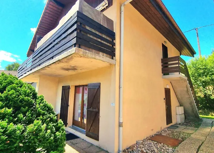 Apartment - Avec - Terrasse - Jardin- Parking - Proche Toutes Commodites Et - Calme Gérardmer