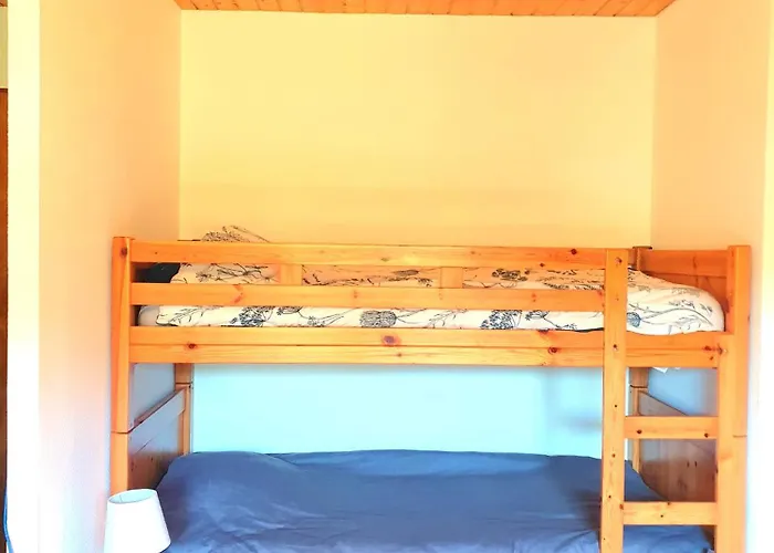 Apartment - Avec - Terrasse - Jardin- Parking - Proche Toutes Commodites Et - Calme